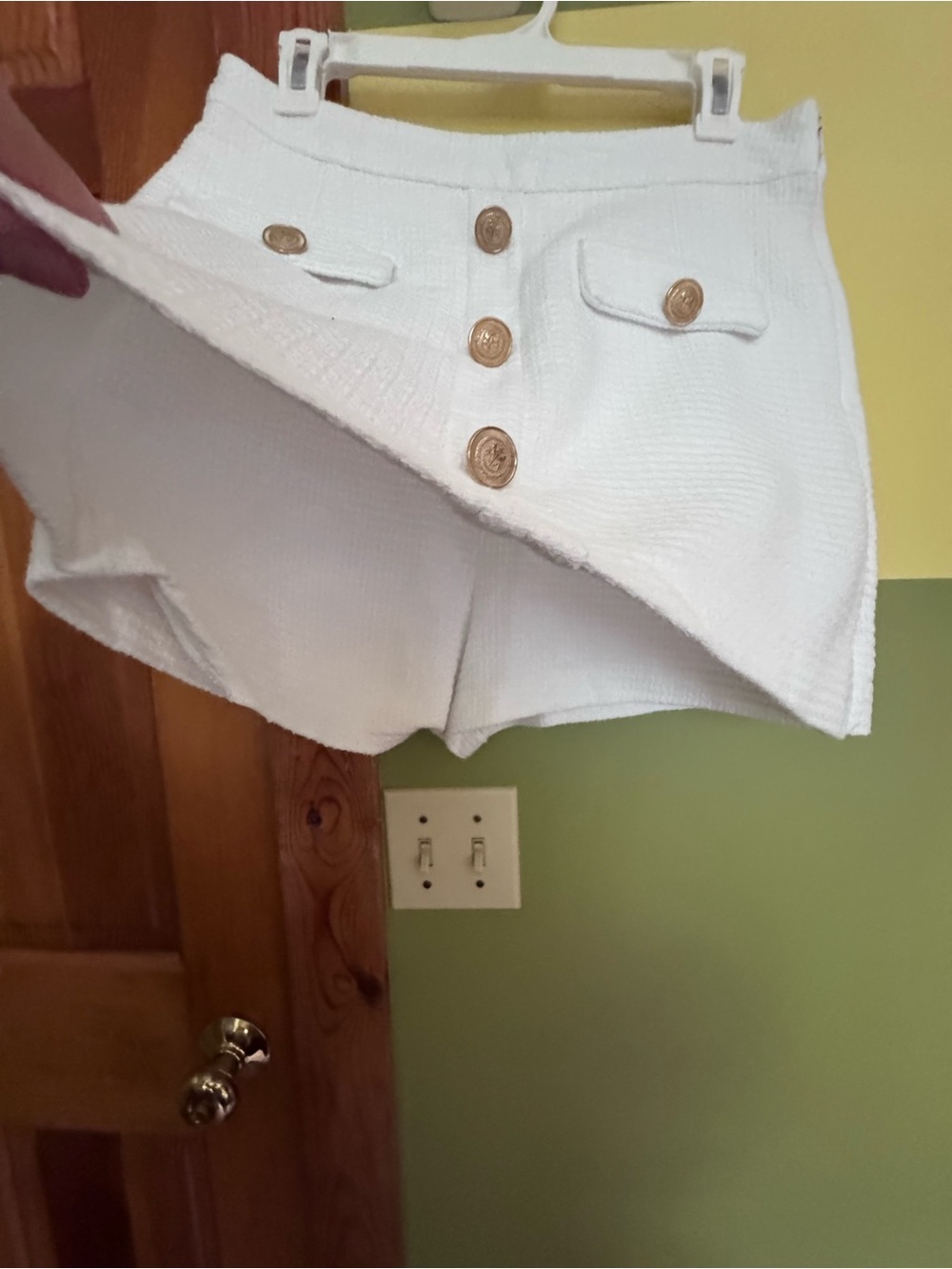 White Textured Button-Front Mini Skort - Picture 3 of 6